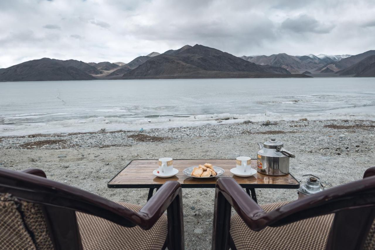 Astrostays At Pangong Lake Spangmik Exterior foto